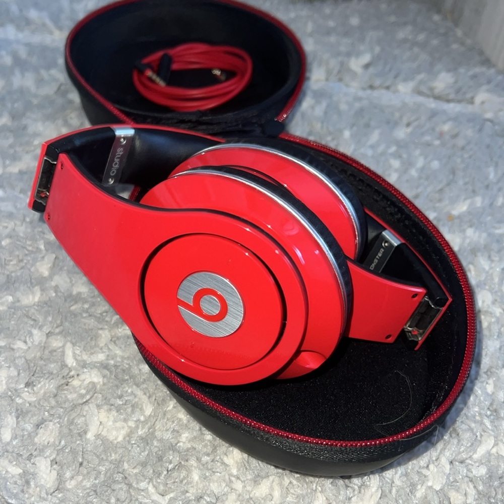 RARE Dre Beats Pro Headphones Exclusive Lil Wayne Edition Red Black GREAT SHAPE